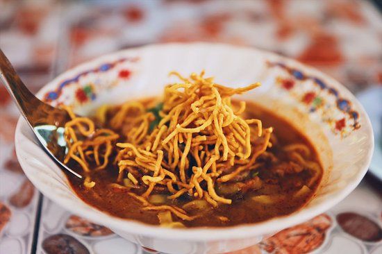 Khao Soi Khun Yai